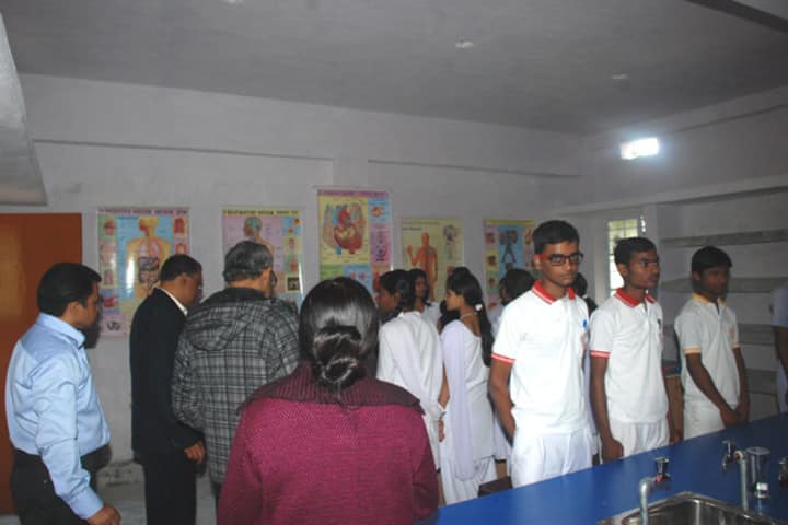Gurukul Vidyapeeth-Biology Lab