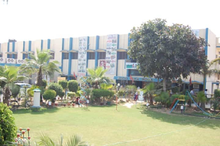 Ajanta Public School-School Lawn
