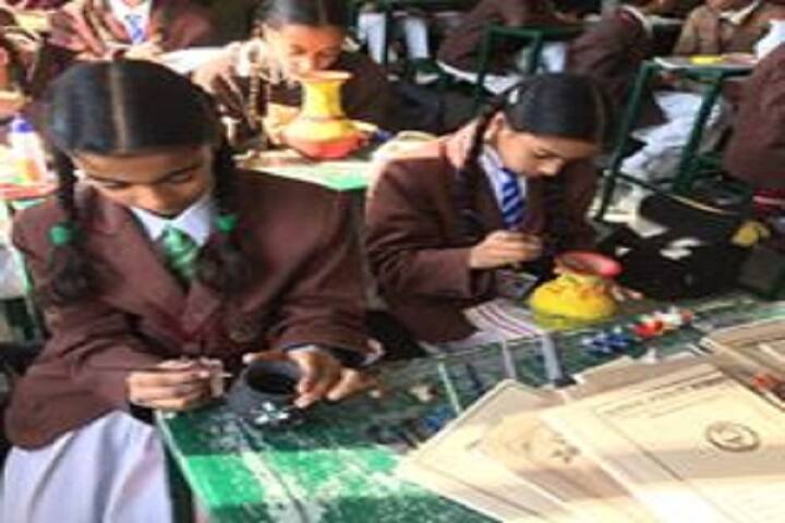 Alpine Public School-Art and Craft
