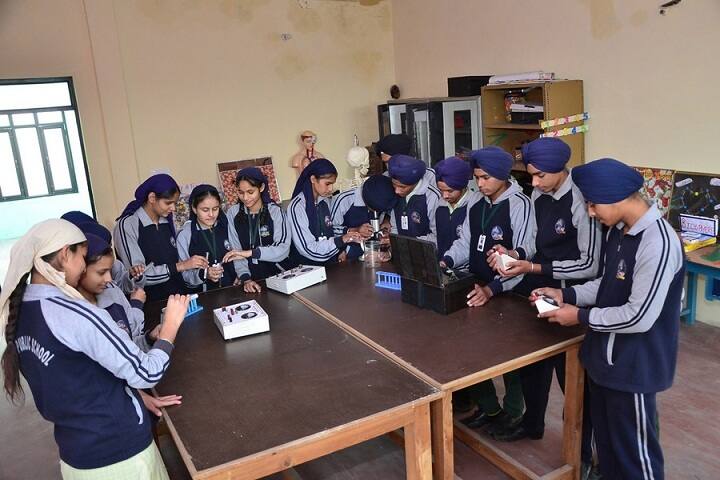 APKF Public School-Laboratory