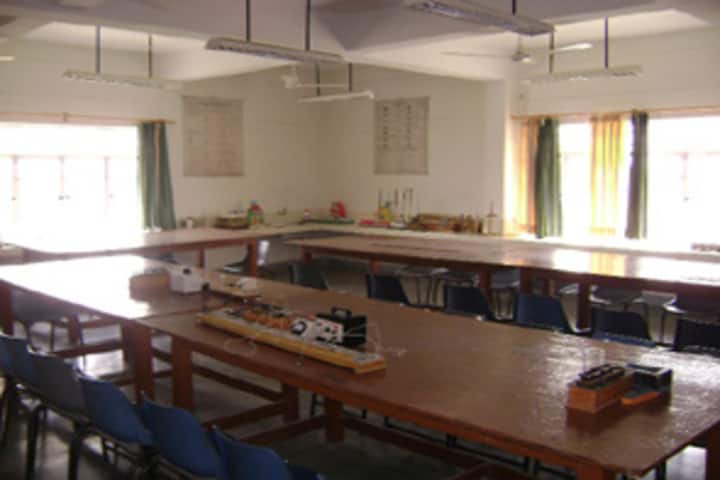 Army Public School-Physics Lab