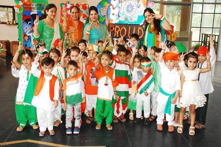 Atam Devki Niketan-Events independance day