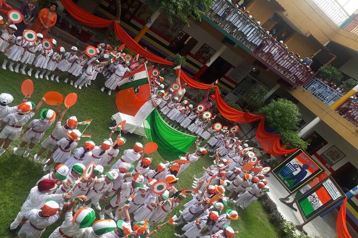 B C M School-Independence day1