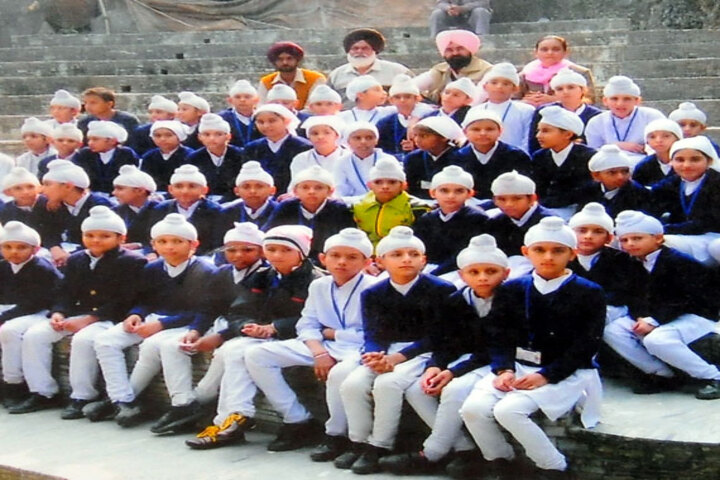 Bhai Daan Singh Akal Academy-Students