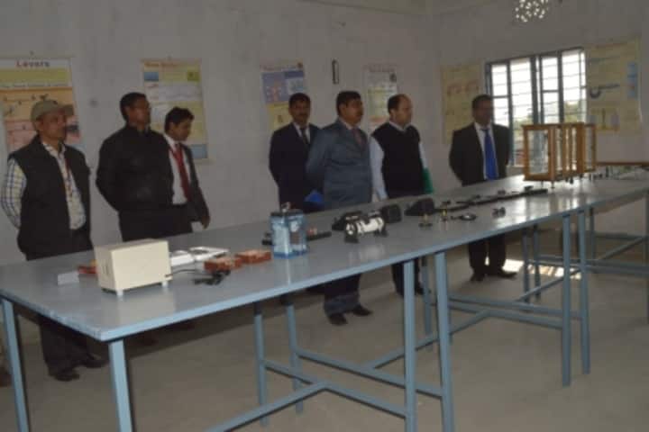 Gyandeep High School-Physics Lab