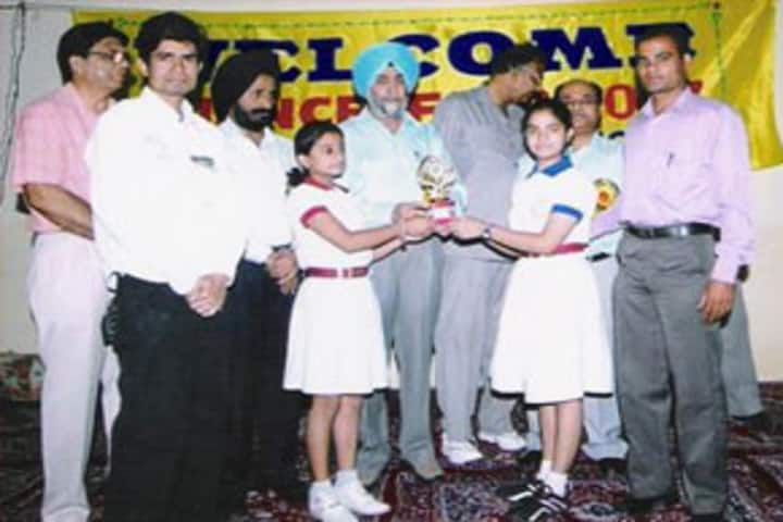 Buds Senior School-Felicitation