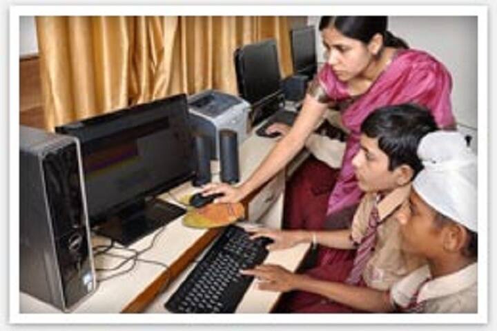 C.M. Public School-Computer Lab