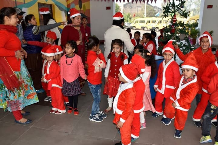 Cambridge Global School-Christmas Celebrations