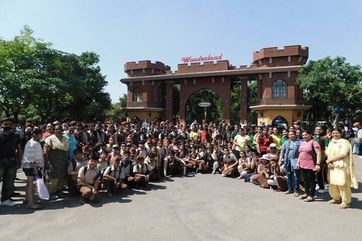 Central Convent School-Picnic1