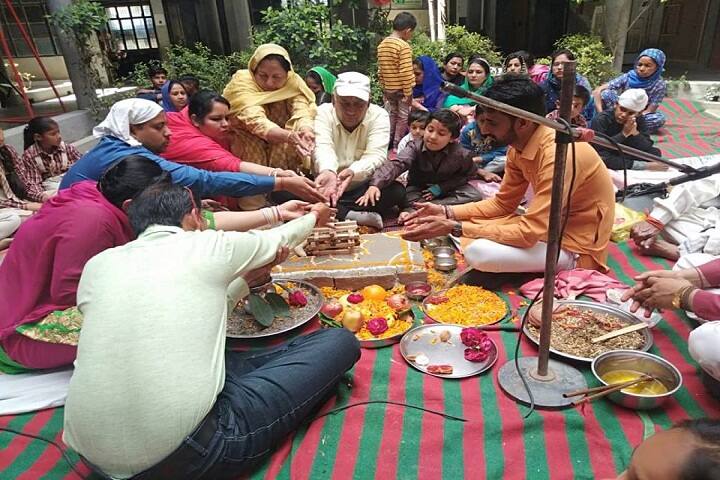 Chanakya School-Hawan