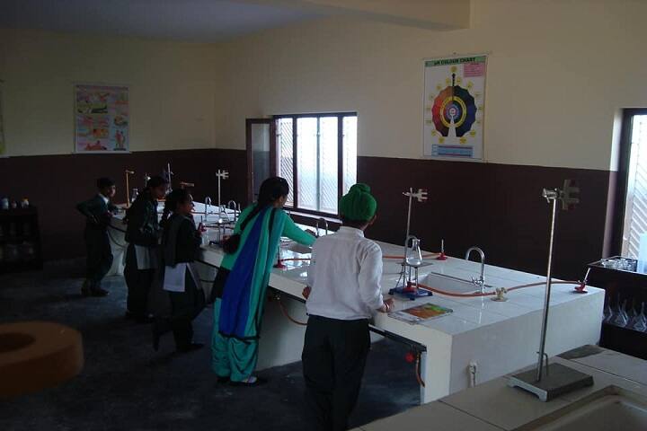 Chopra Public School-Chemistry Lab