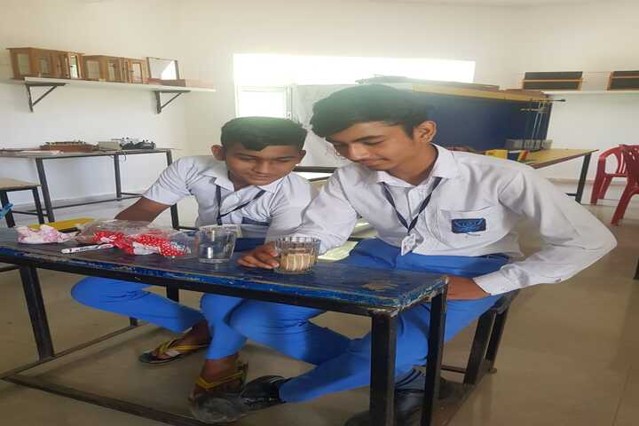 City Heart School-Biology Lab