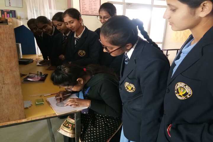 City Heart School-Science Lab
