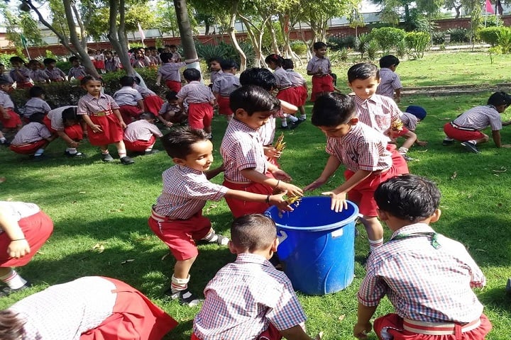 Clay India International School-Cleaness Drive