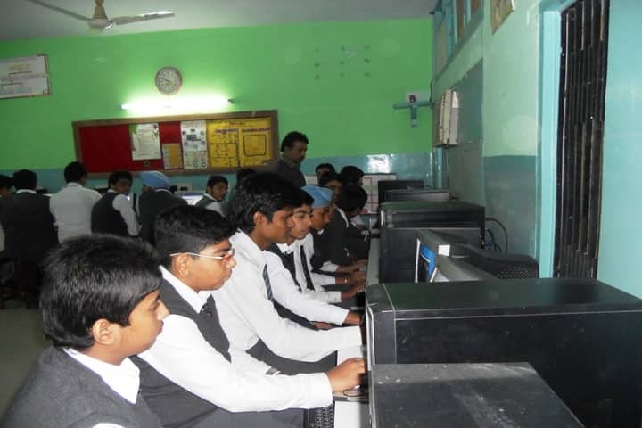DAV Centenary Senior Secondary Public School-Computer Lab