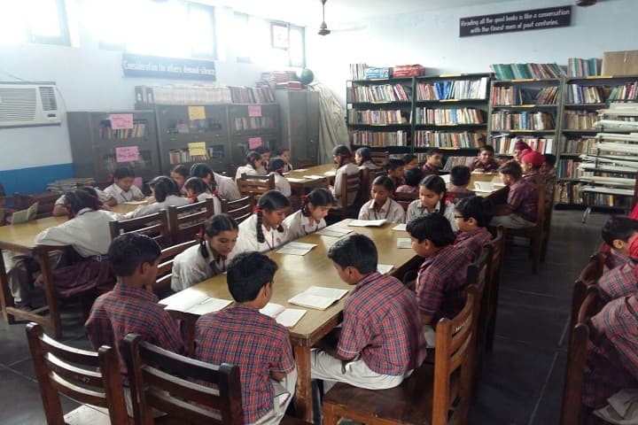 D A V Public School-Library