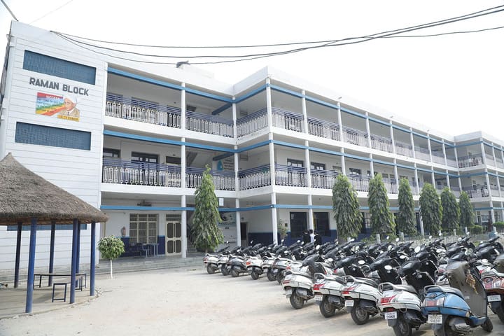 D C Model International School-School Building