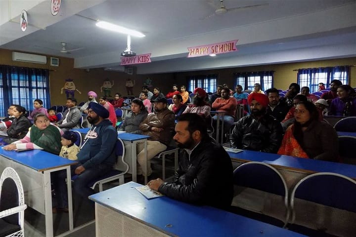 D C Model International School-Classroom