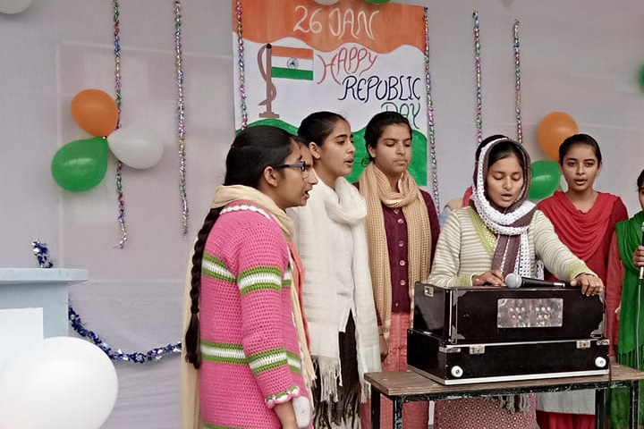 Singing Activity on Independence Day