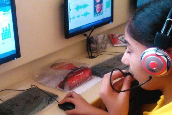 Darrick International School-IT Lab
