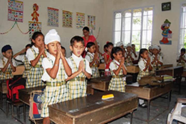Dashmesh Parivar International School-Classroom
