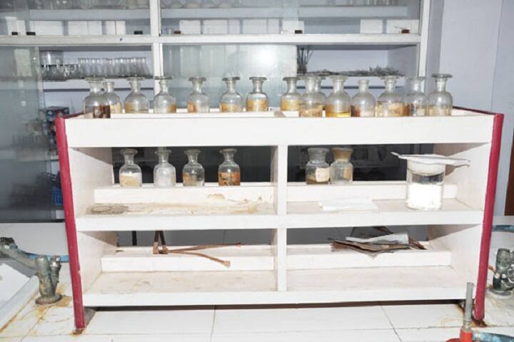 Dasmesh Public Senior Secondary School-Laboratory