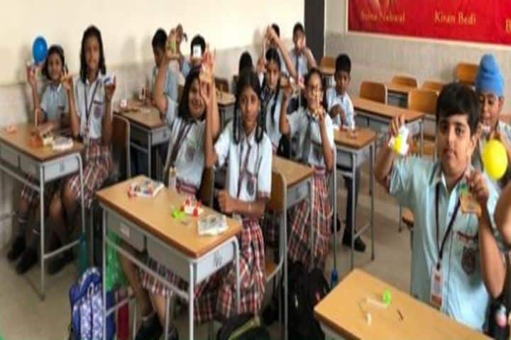 Dass And Brown World School-Art And Craft