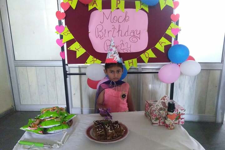 Data Bandhi Chhod Public School-Birthday Celebrations