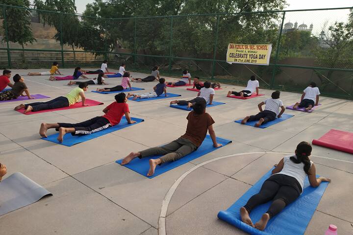 Dav Public Senior Secondary School-Yoga