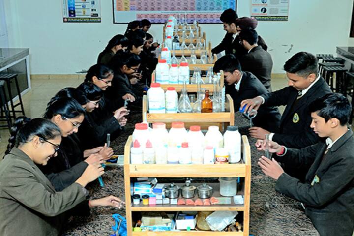 DAV Public School-Chemistry Lab