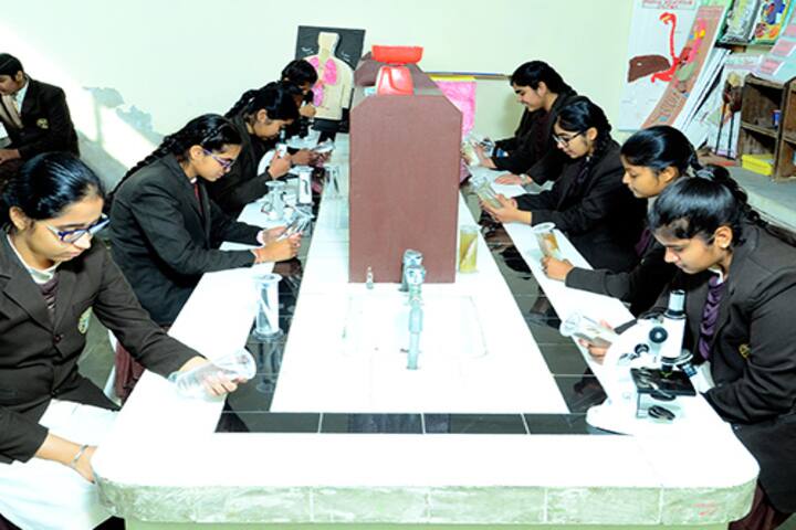 DAV Public School-Science Lab