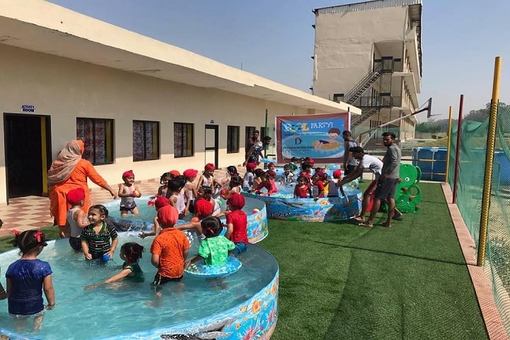 Dawindra International Public School-Splash Pool