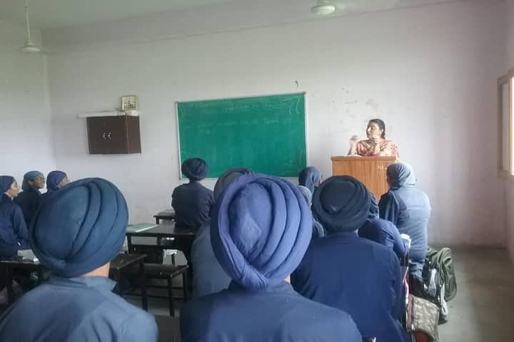 Deewan Toddar Mall Public School-Classroom