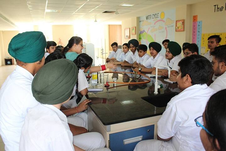 Delhi Public School-Lab