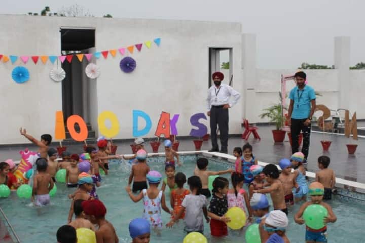 Delhi Public School-Splash Pool