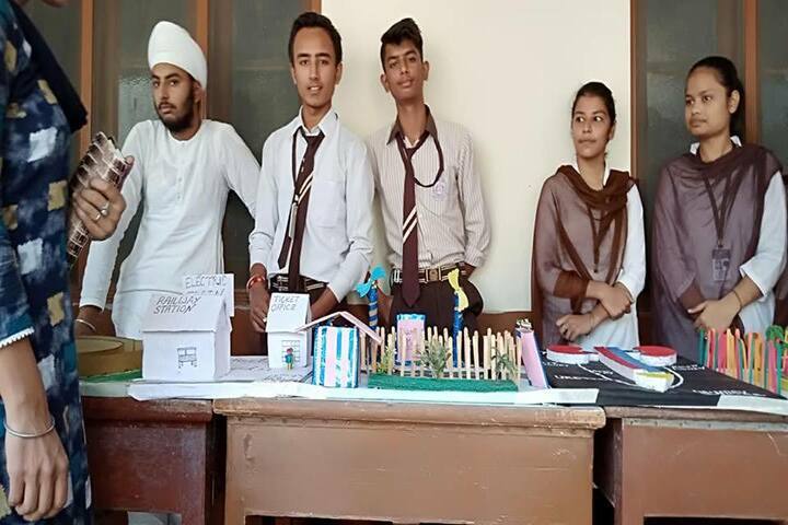 Des Raj Heritage Public School-Exhibition