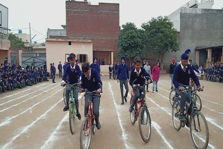 Des Raj Heritage Public School-Racing