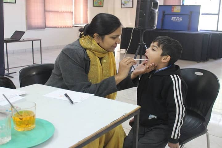 Dikshant International School-Medical Checkup