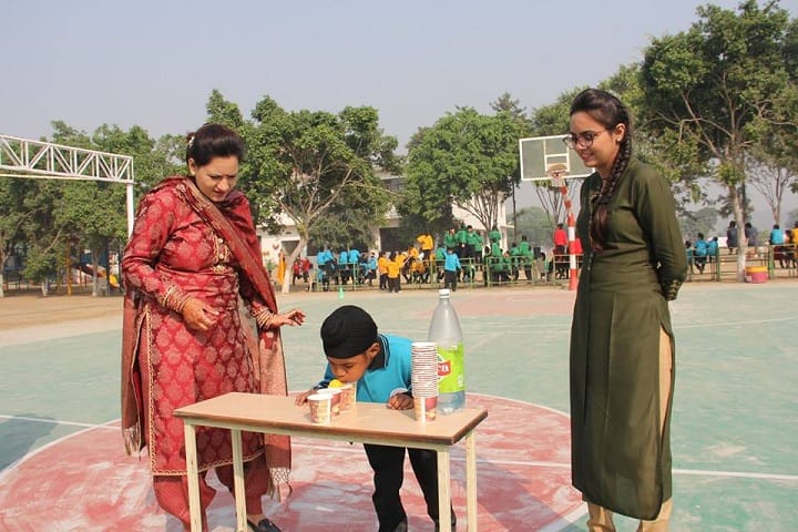 Dr RC Jain Innovative Senior Secondary Public School- Fun Festival