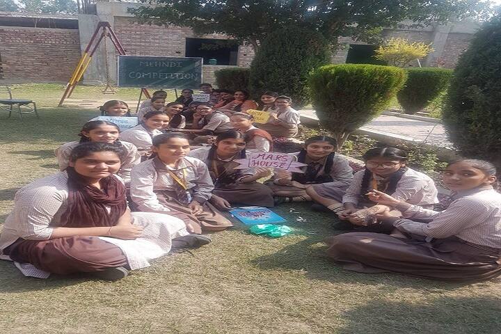 Ghoman International Public School-Mehandi Competition