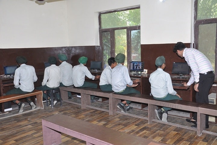 Grace Public School-Computer lab