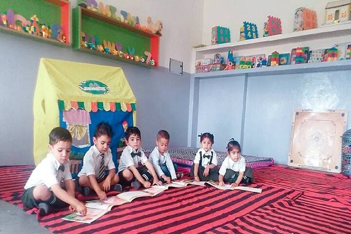 Green Field Convent School-Activity Class