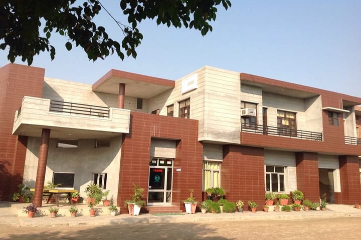 Guru Gobind Singh Public School-Campus