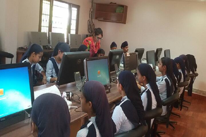 Guru Nanak Dev Academy-IT Lab