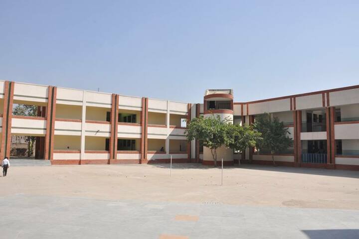 Guru Nanak Foundation Public School-School View