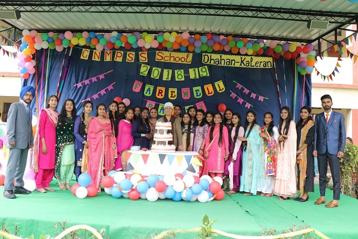 Guru Nanak Mission Public Senior Secondary School-Farewell