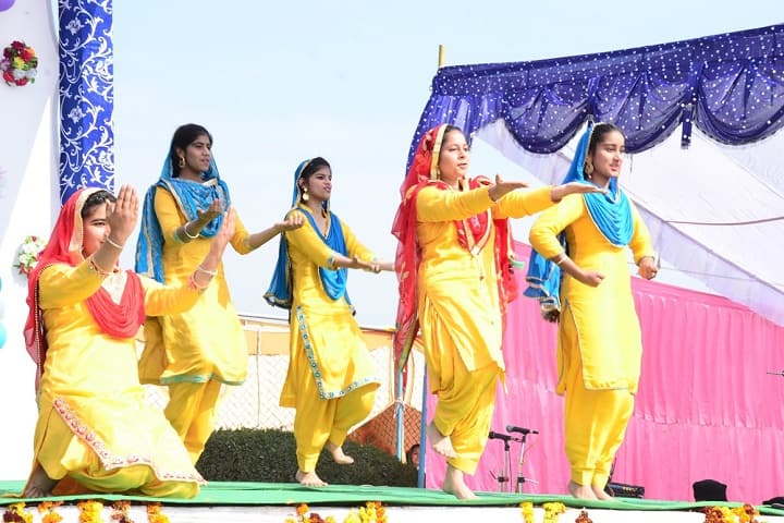 Guru Ram Dass Public School-Dance