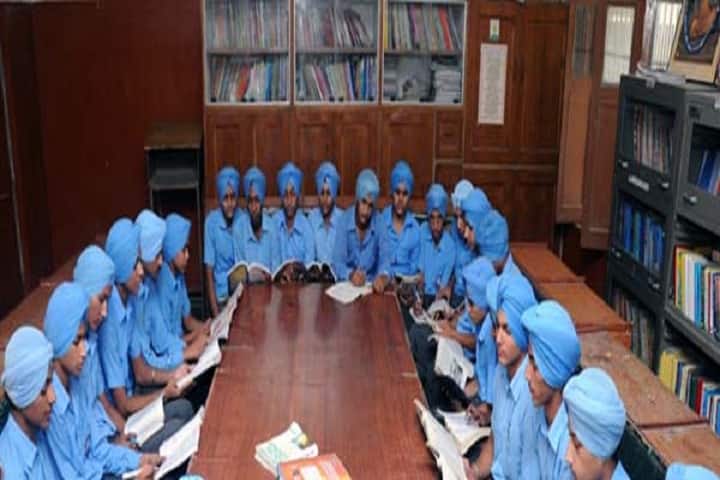 Guru Ram Dass Public School-Library