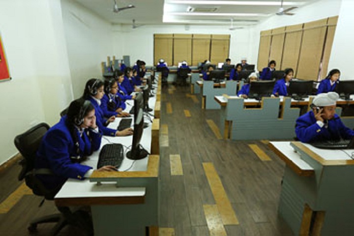 Gurukul World School-English Lab