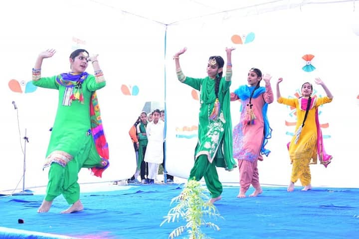 H S High School-Dance Event